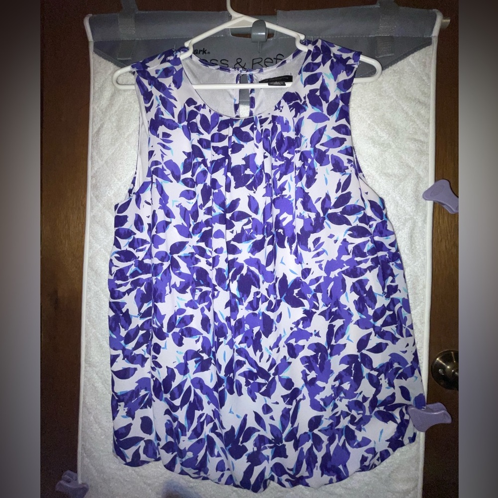 Ladies top.